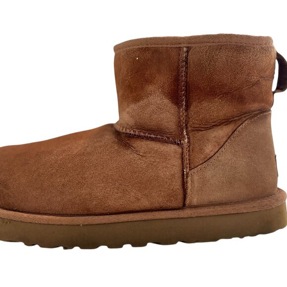 Ugg Classic Mini II Size 12 Women. Preowned In Very Good Condition - Picture 1 of 16
